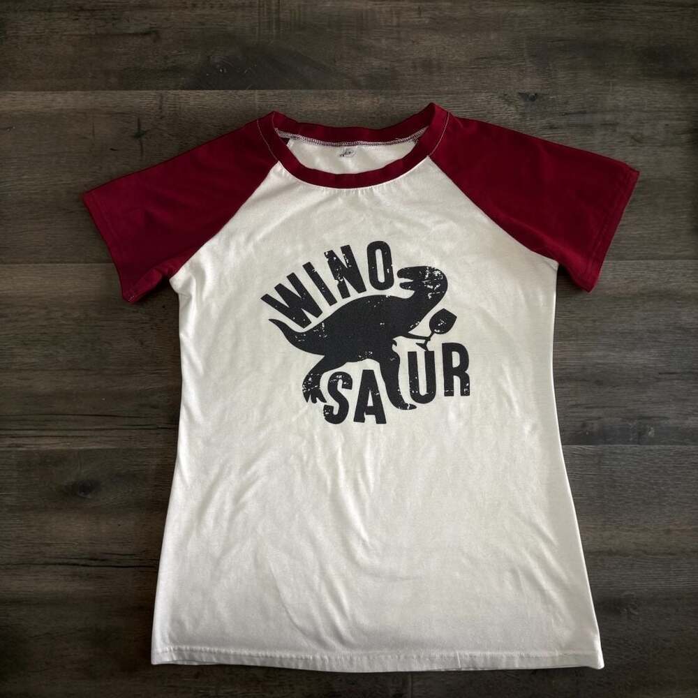 Fashion Classic Fashion Wino Saur Dinosaur Wine Graphic Raglan T-Shirt Size S/M